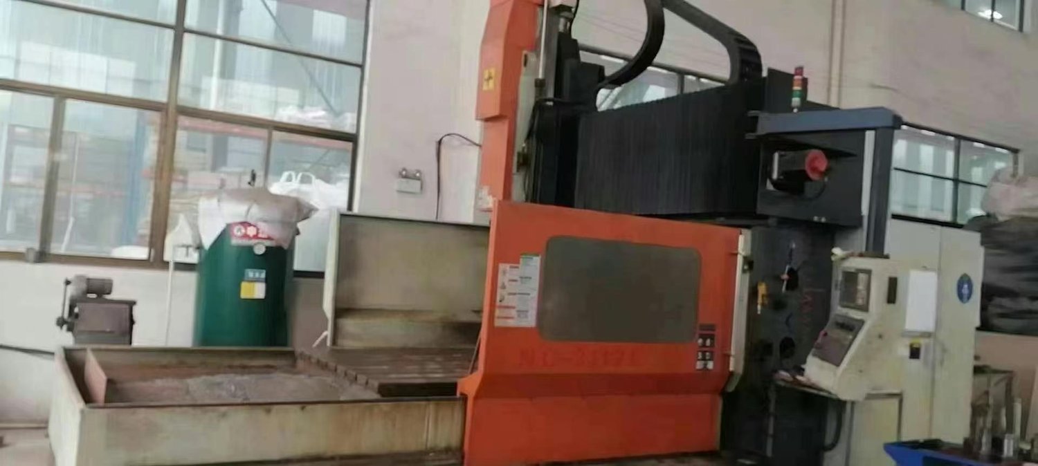 Фрезерный станок с чпу