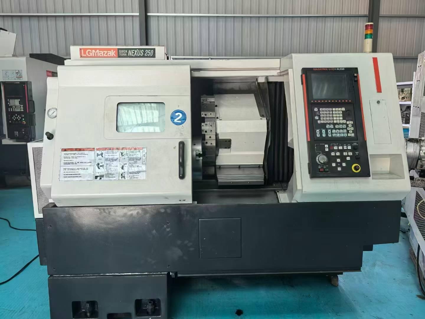 Токарный станок с чпу