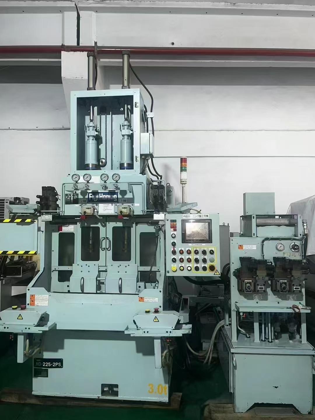 Машина с чпу с двойным расположением