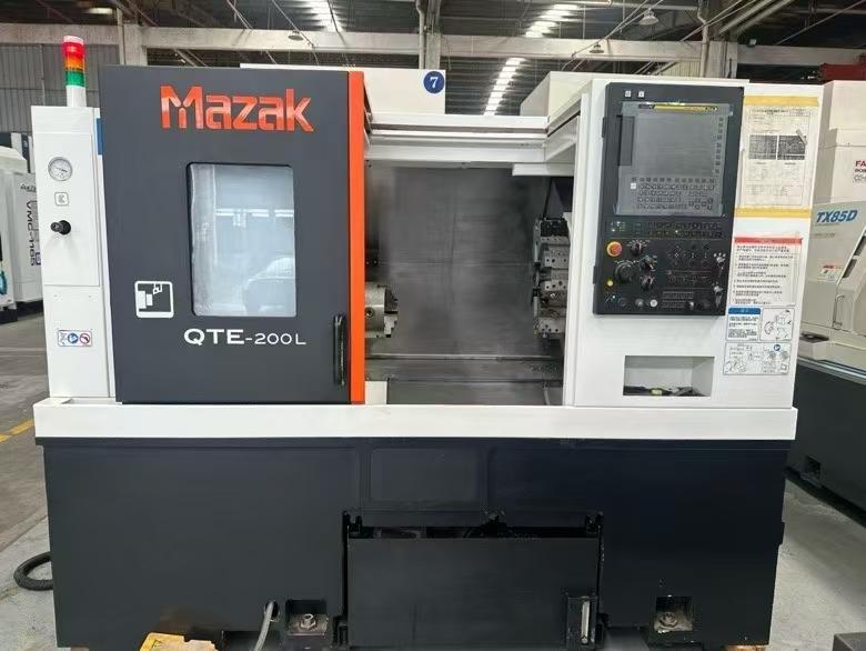 Токарный станок с чпу