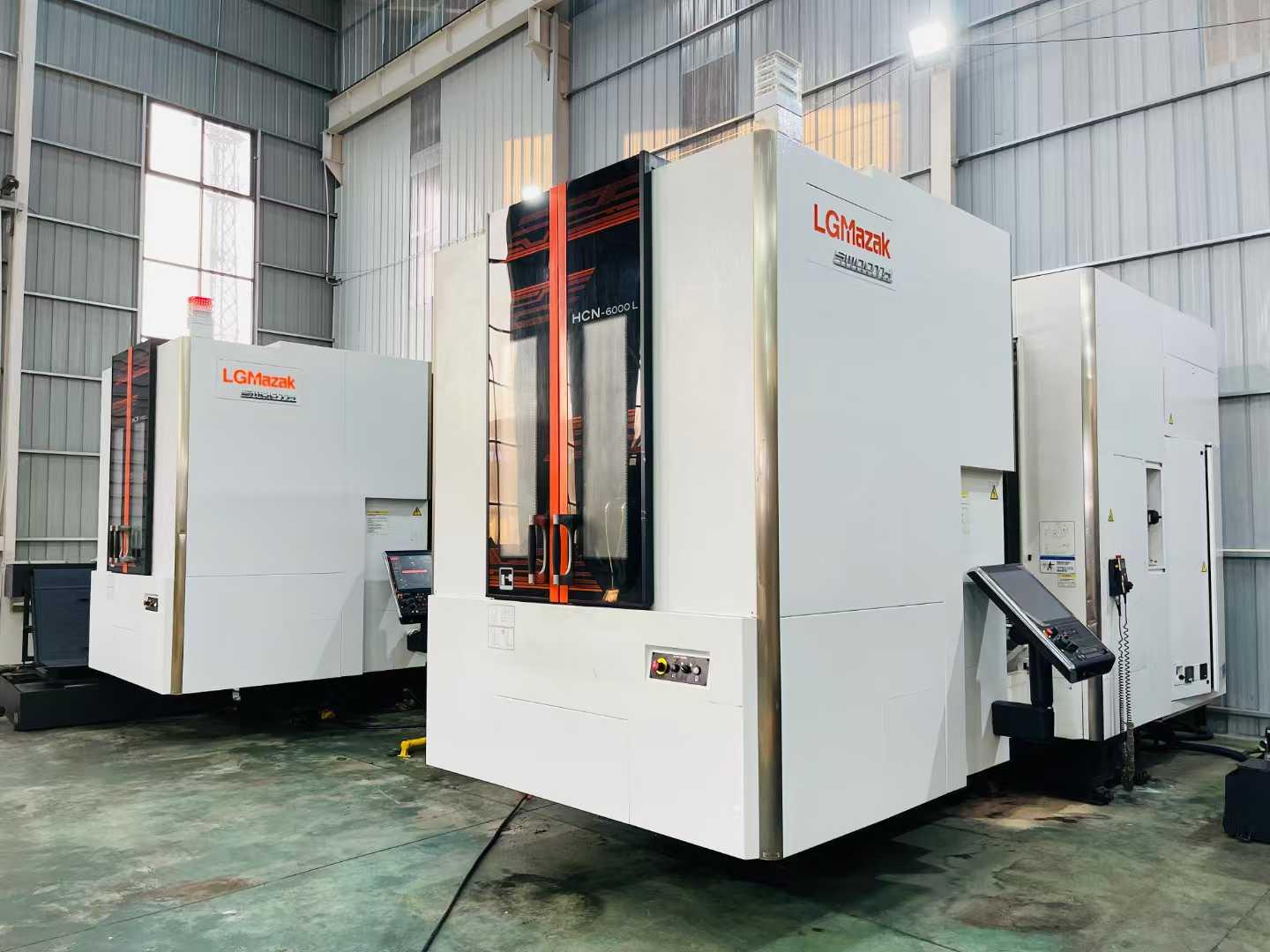 Двухпозиционный горизонтальный обрабатывающий центр