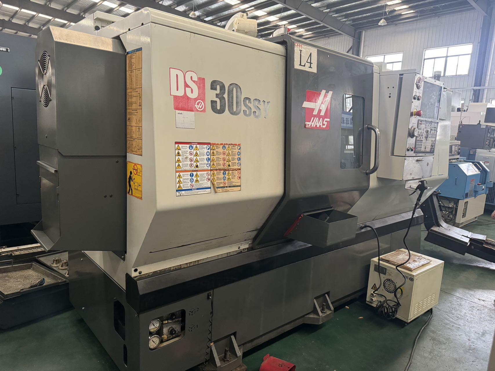 Поворотно-фрезерный обрабатывающий центр