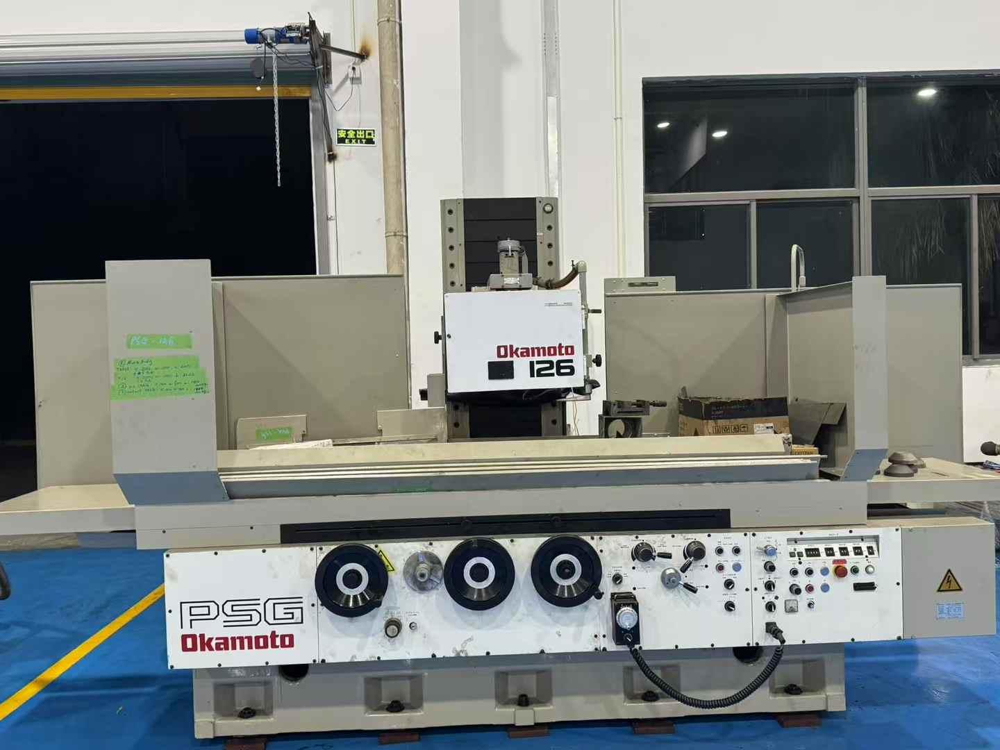 Шлифовальный станок для обработки поверхностей