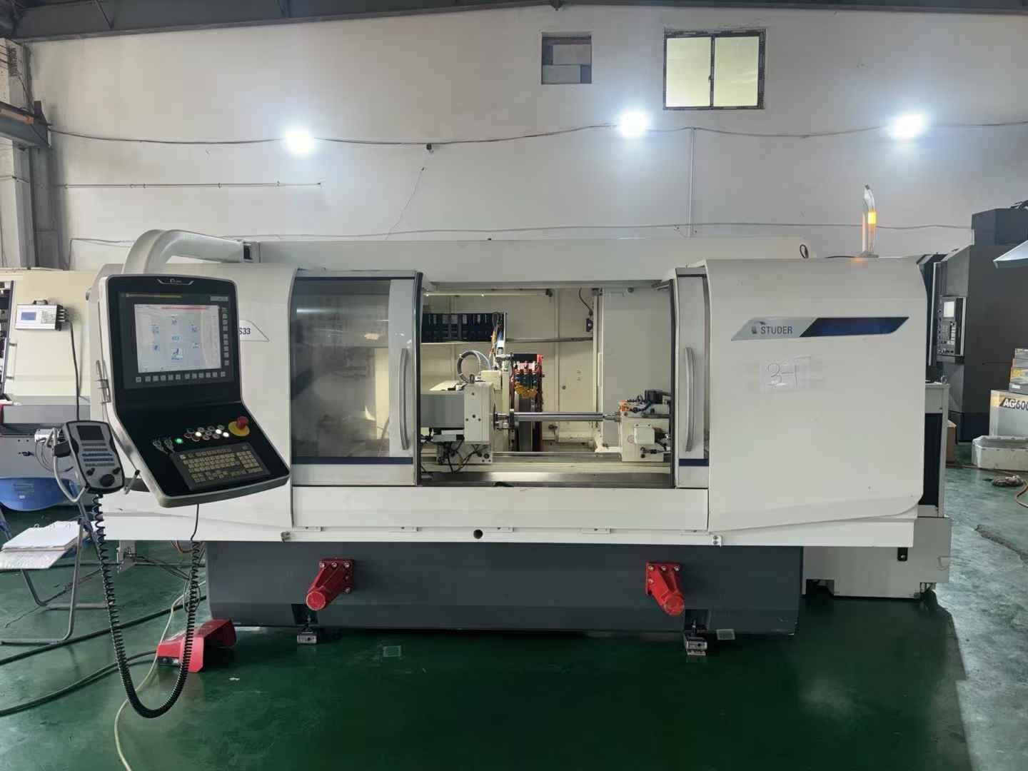 Цилиндрический шлифовальный станок