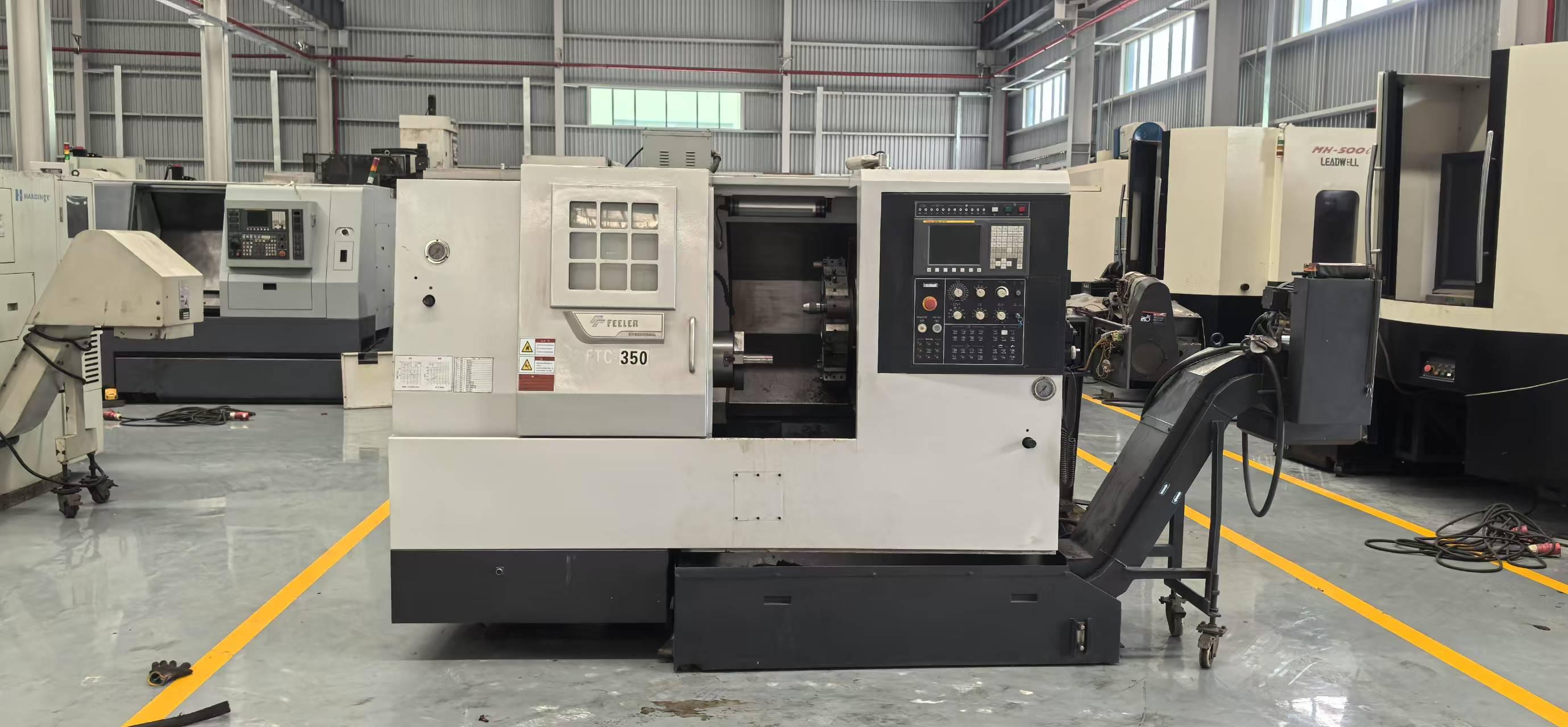 Токарный станок с чпу