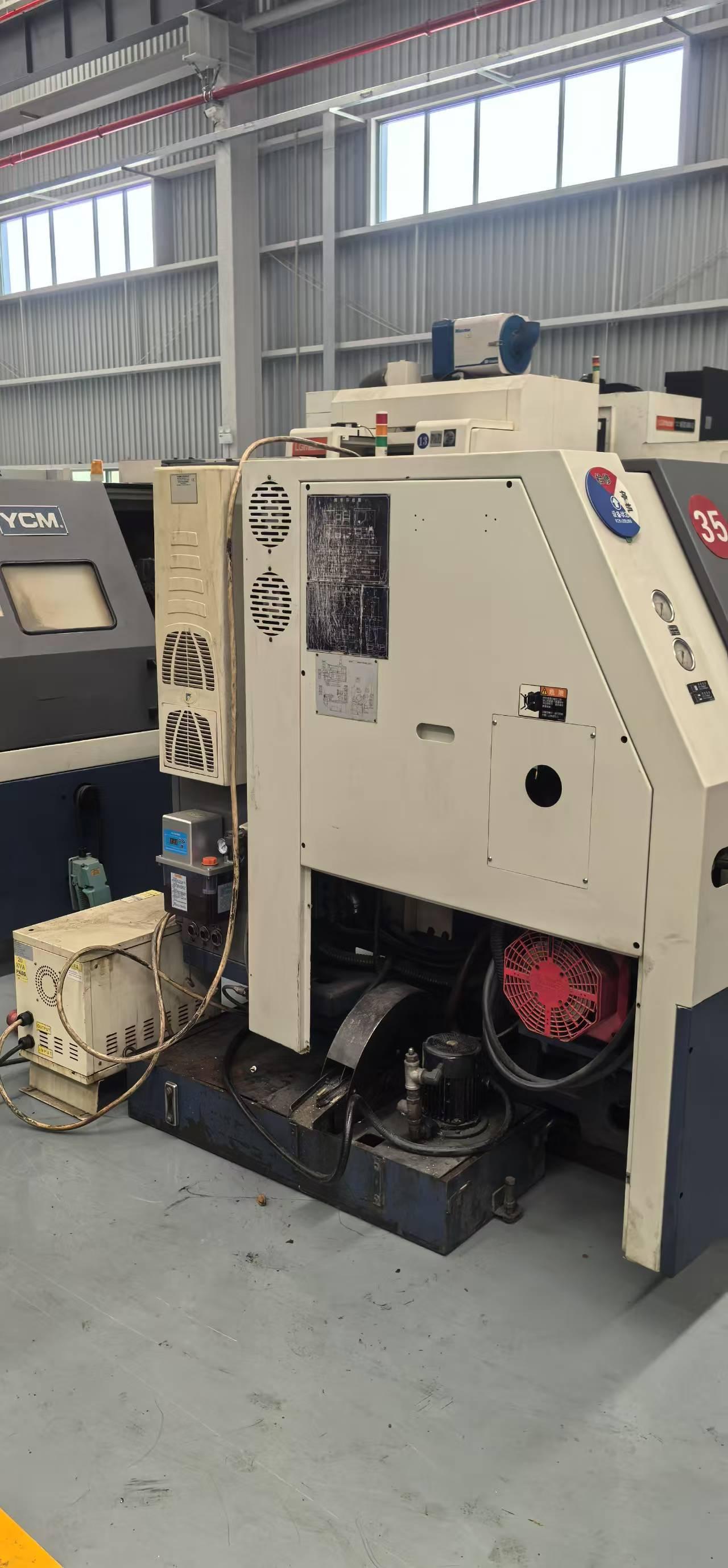 Токарный станок с чпу