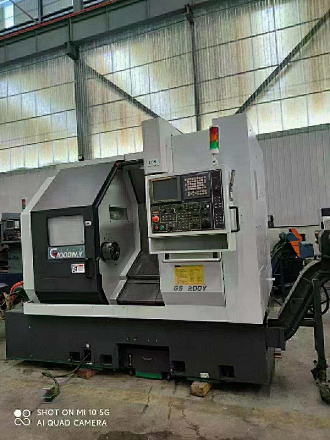 Токарный станок с чпу