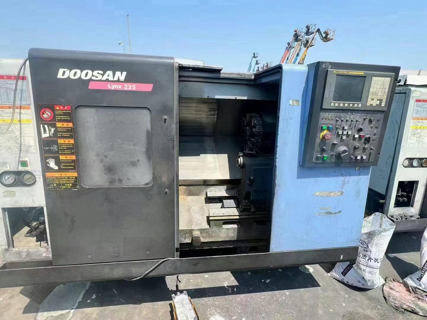 Токарный станок с чпу