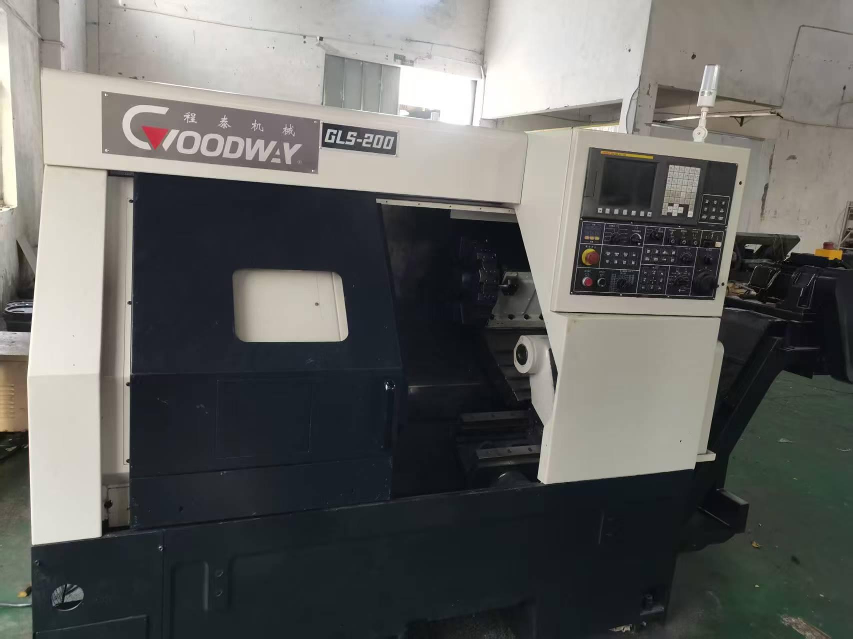 Токарный станок с чпу