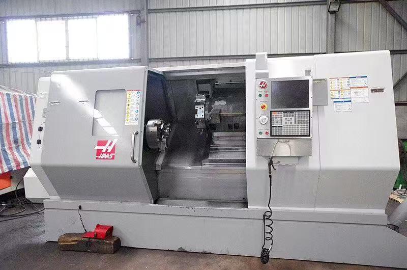 Токарный станок с чпу