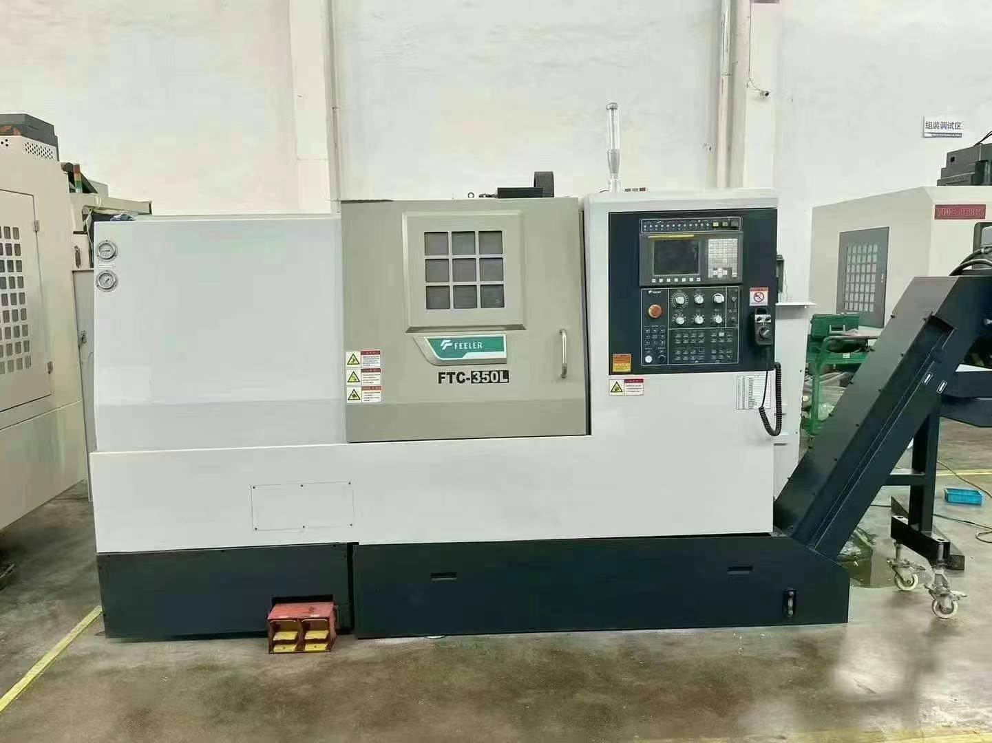 Токарный станок с чпу