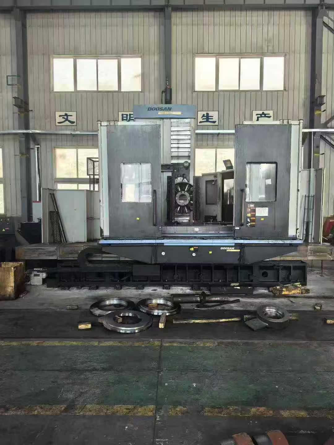 Скучный и фрезерный обрабатывающий центр