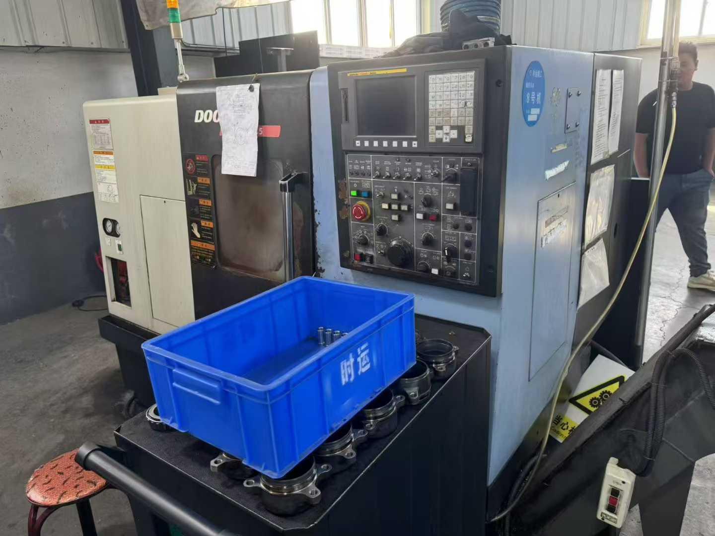 Токарный станок с чпу