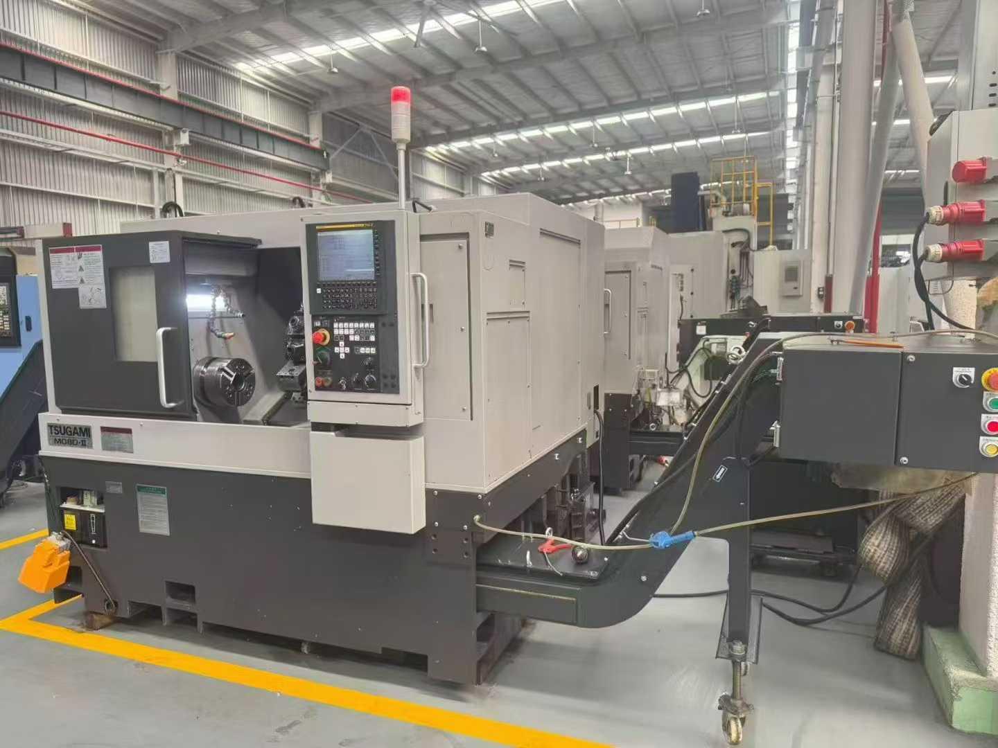 Поворотно-фрезерный обрабатывающий центр