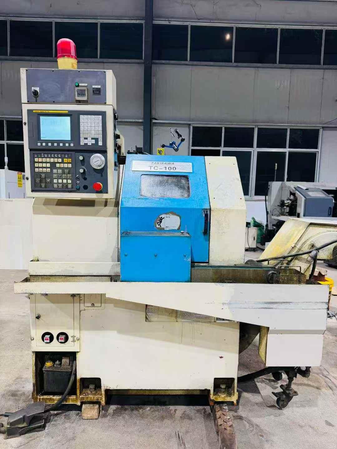 Токарный станок с чпу