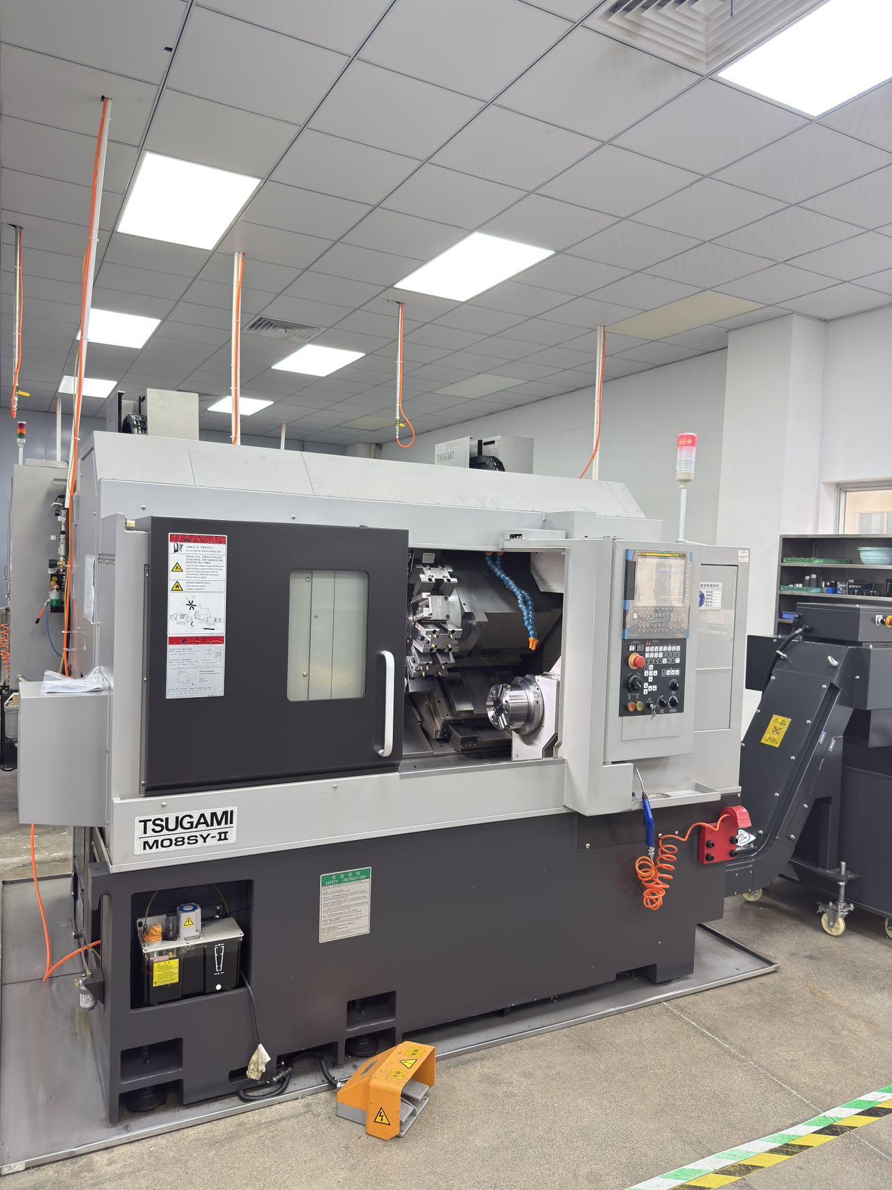 Поворотно-фрезерный обрабатывающий центр