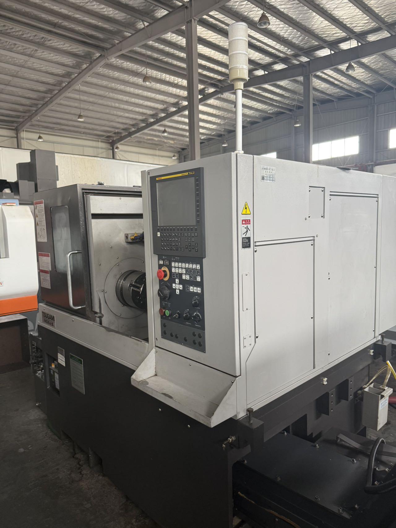 Токарный станок с чпу