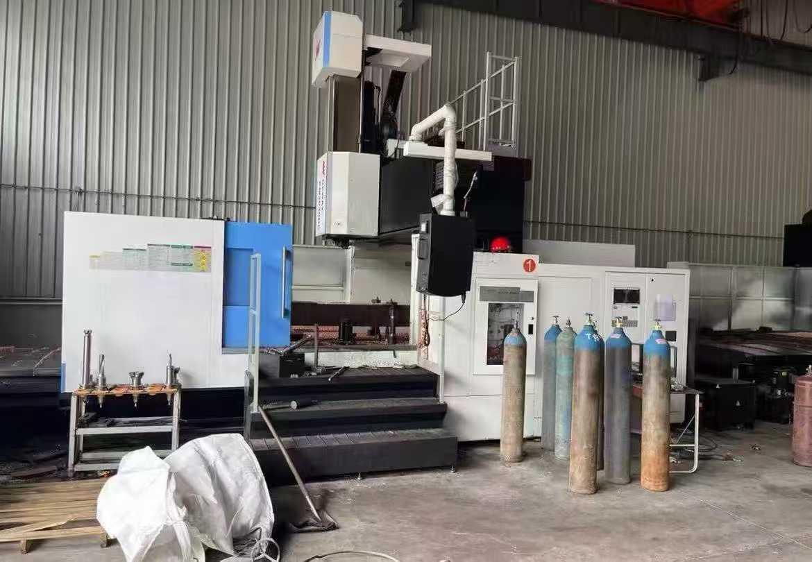 Гантри обрабатывающий центр