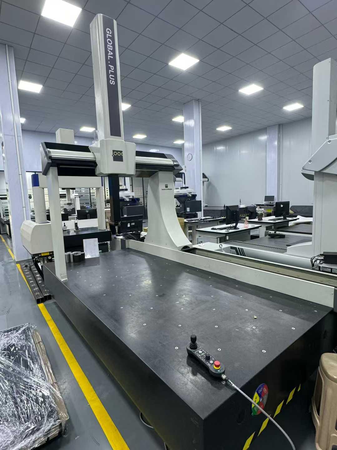 Трехкоординатный измерительный прибор