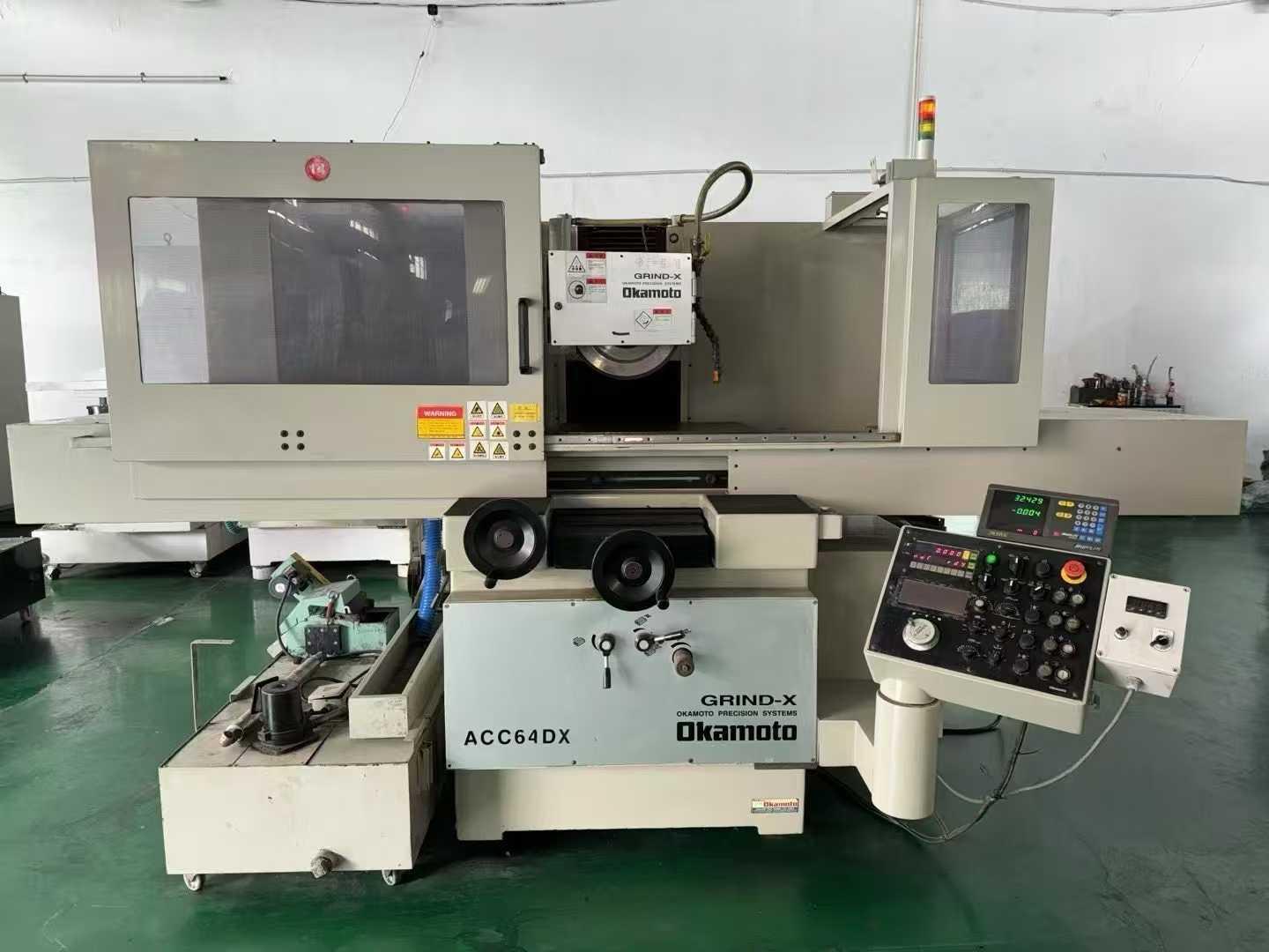 Шлифовальный станок для обработки поверхностей