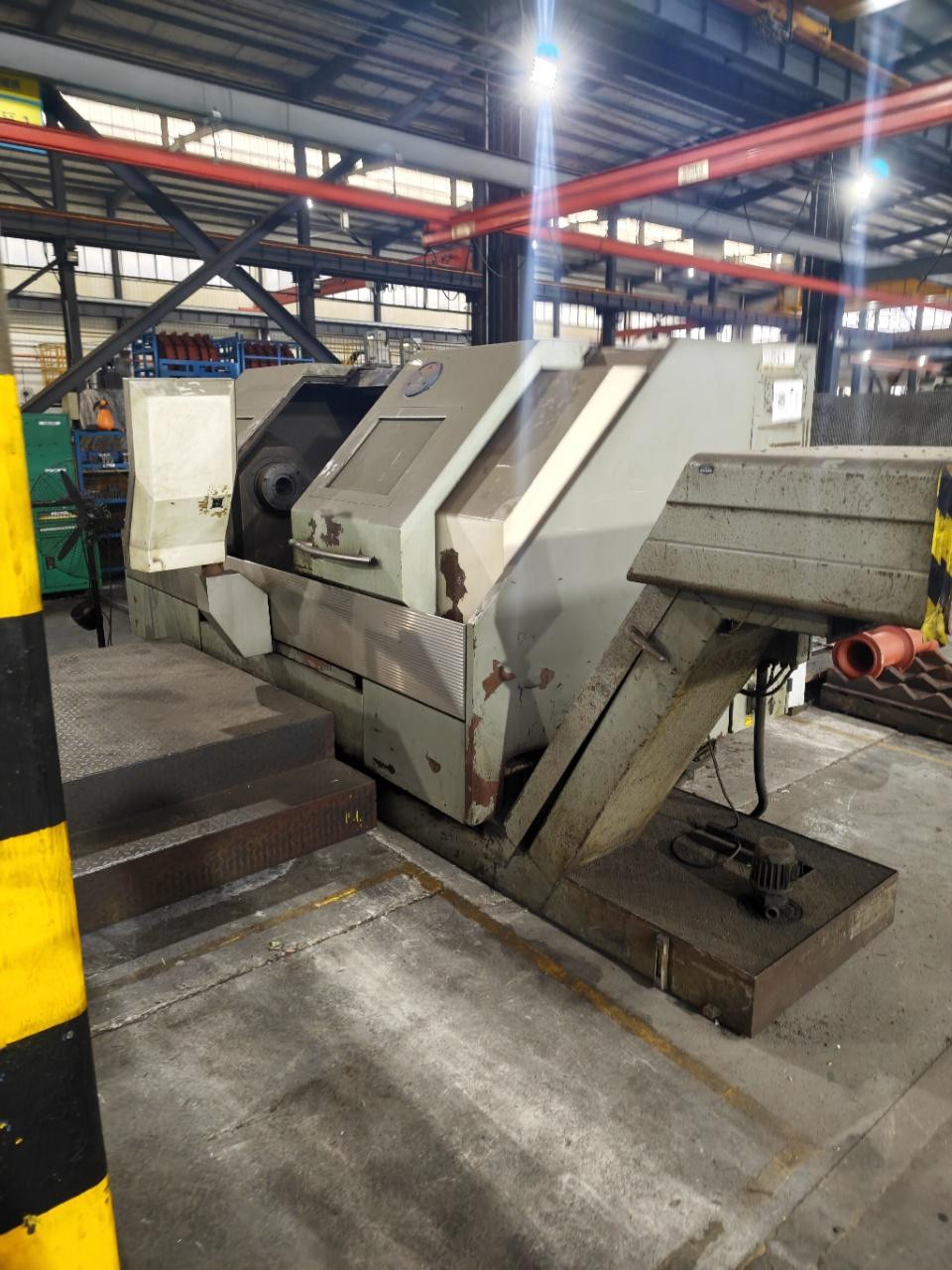 Токарный станок с чпу