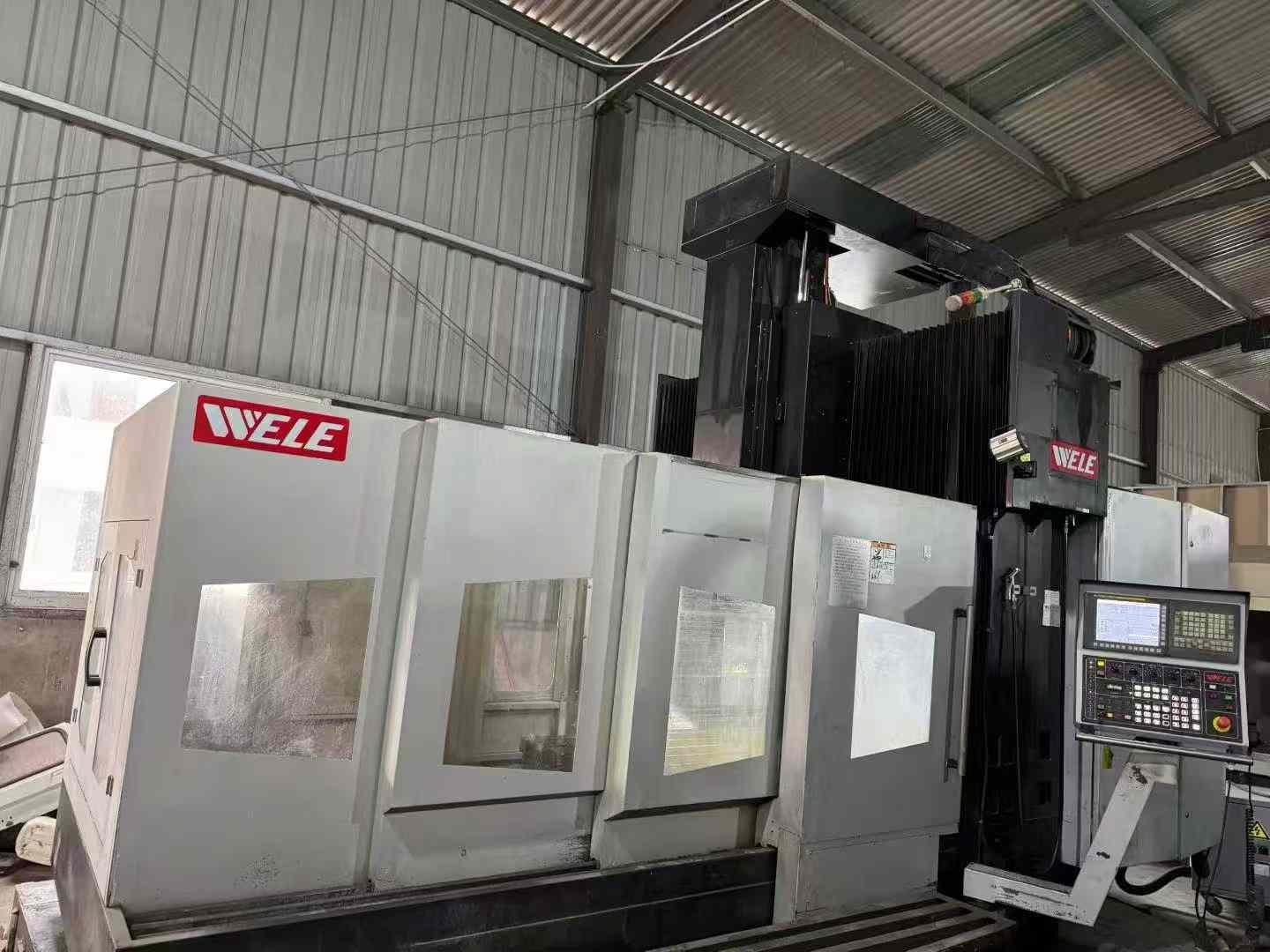 Фрезерная машина с чпу