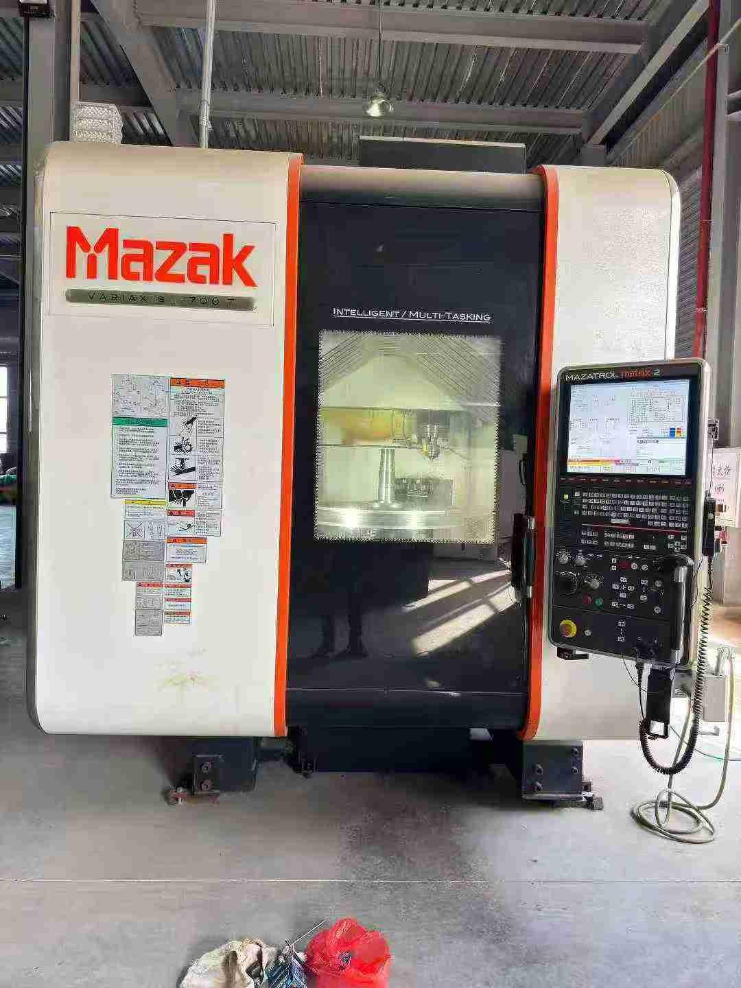 Поворотно-фрезерный обрабатывающий центр