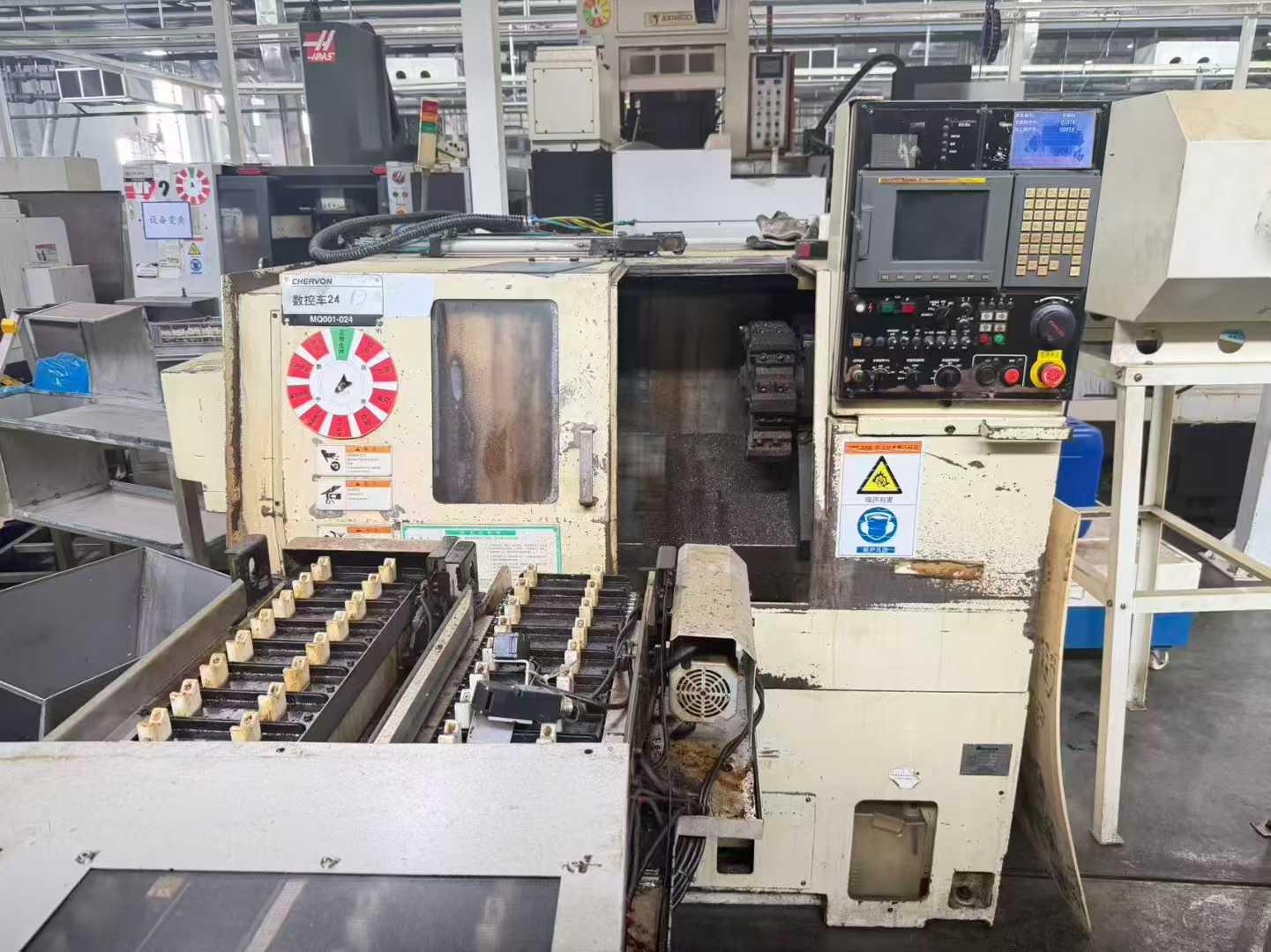 Поворотно-фрезерный обрабатывающий центр