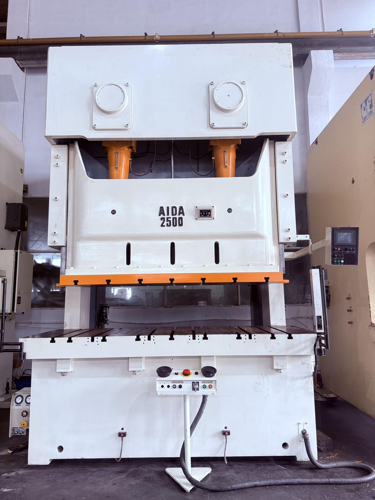 Высокоскоростной ударный пресс