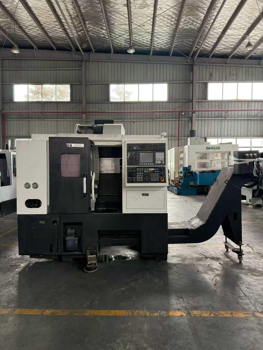 Токарный станок с чпу