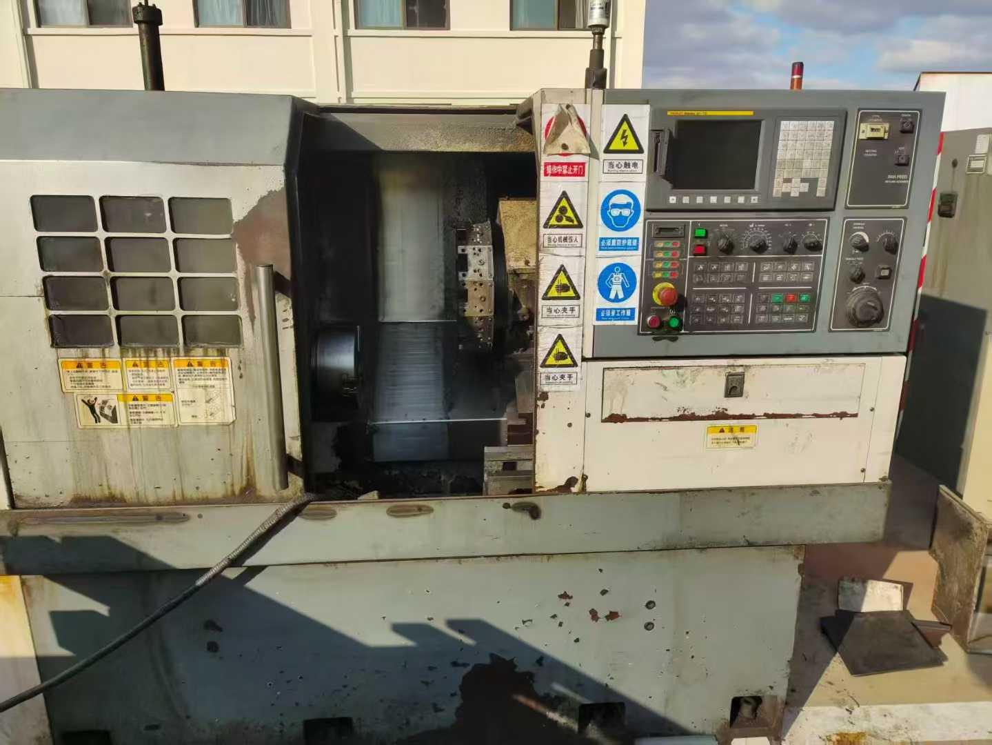 Токарный станок с чпу