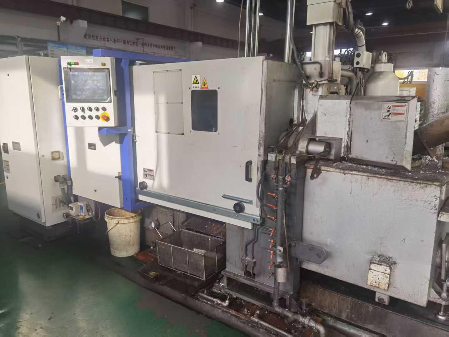 Машина для литья под давлением