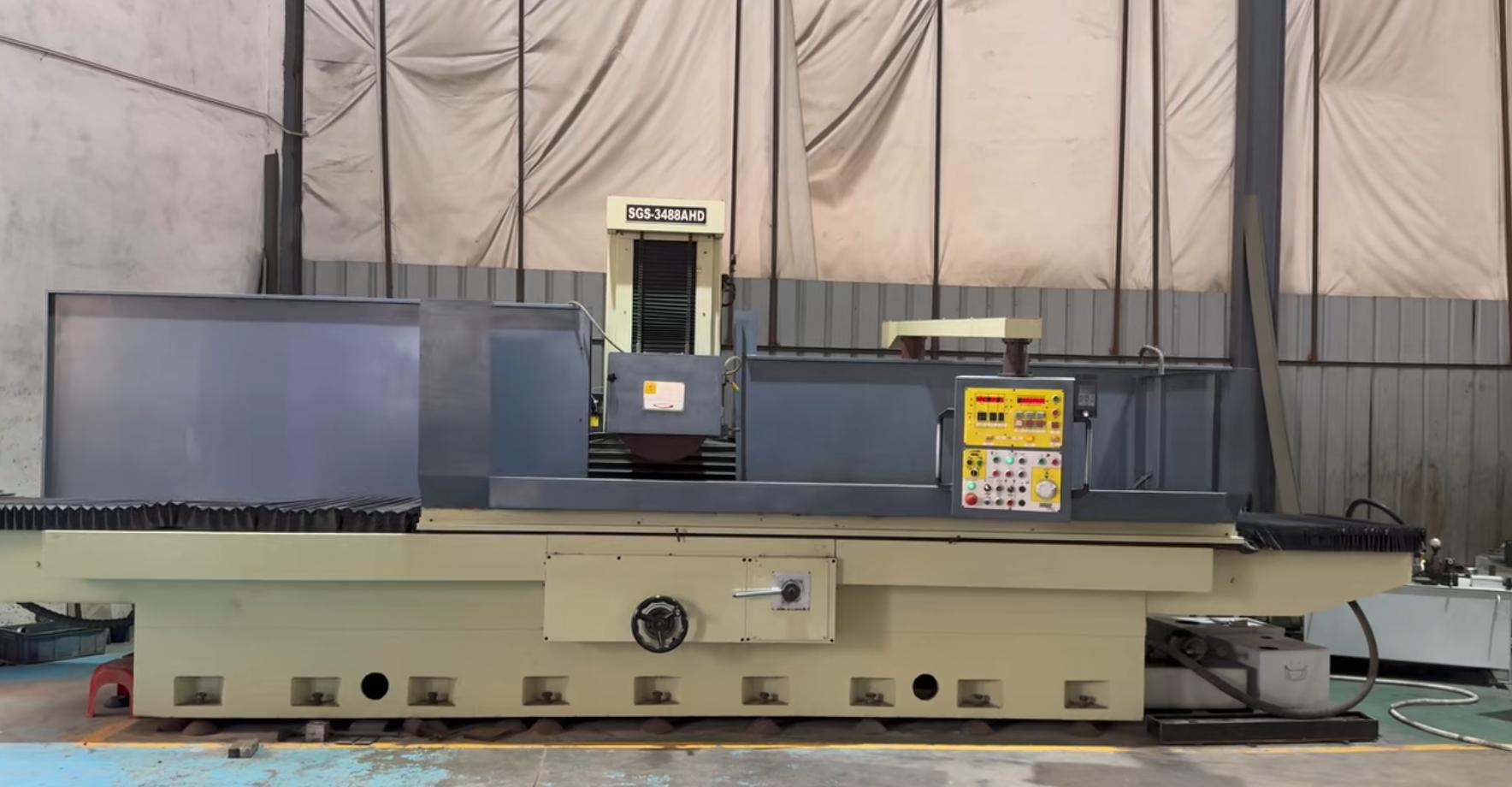 Шлифовальный станок для обработки поверхностей