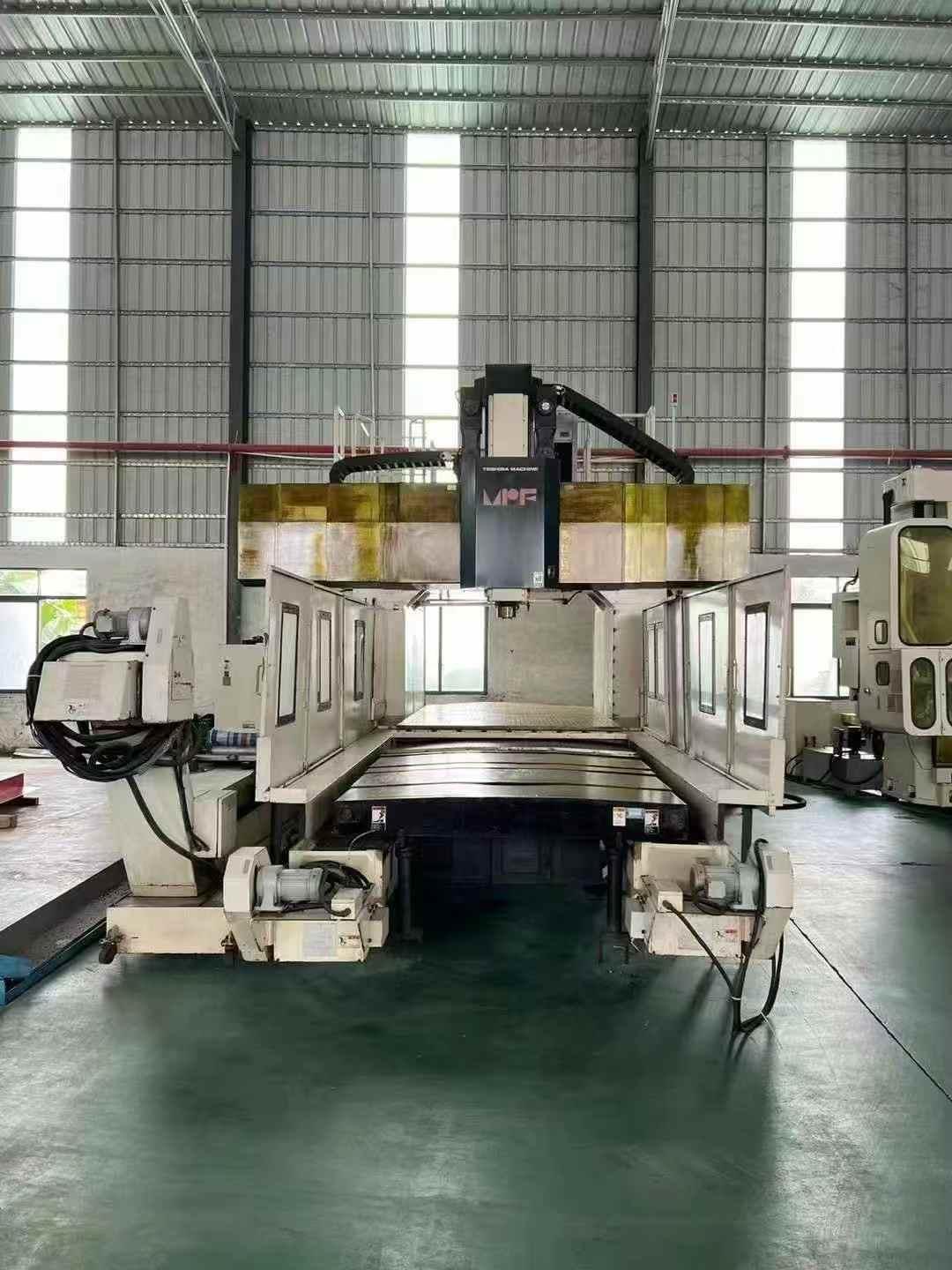 Обрабатывающий центр с чпу