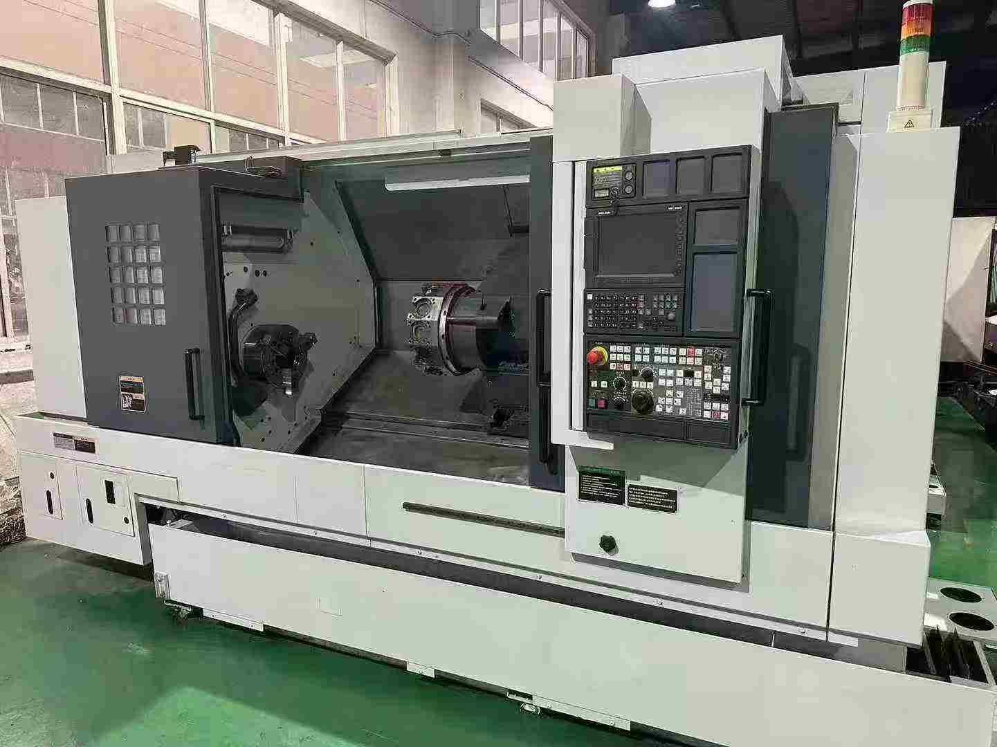 Токарный станок с чпу