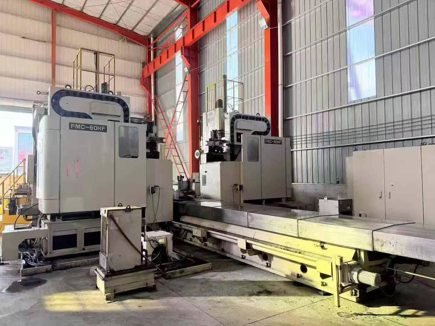 Скучная и фрезерная машина