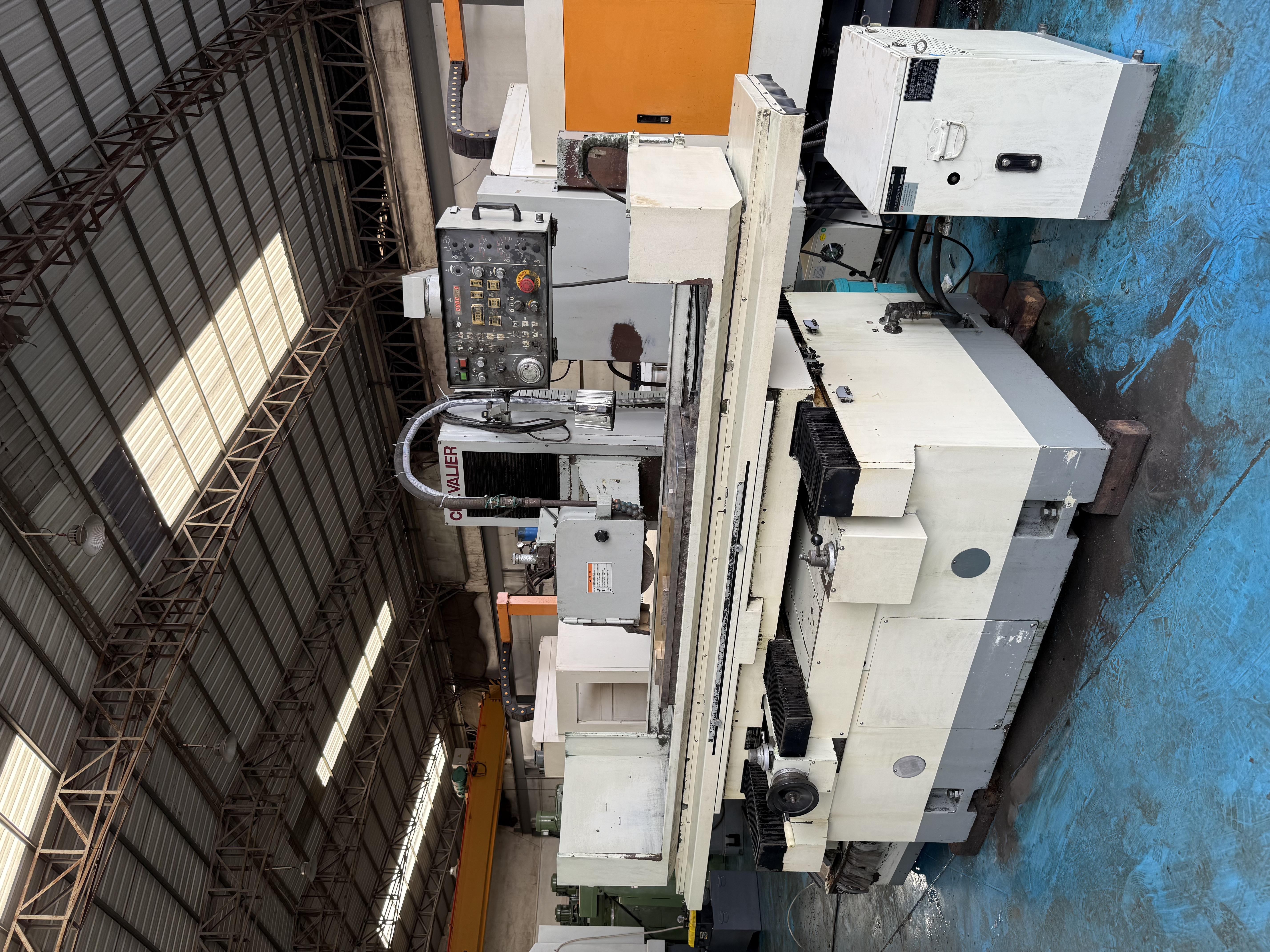 Шлифовальный станок для обработки поверхностей