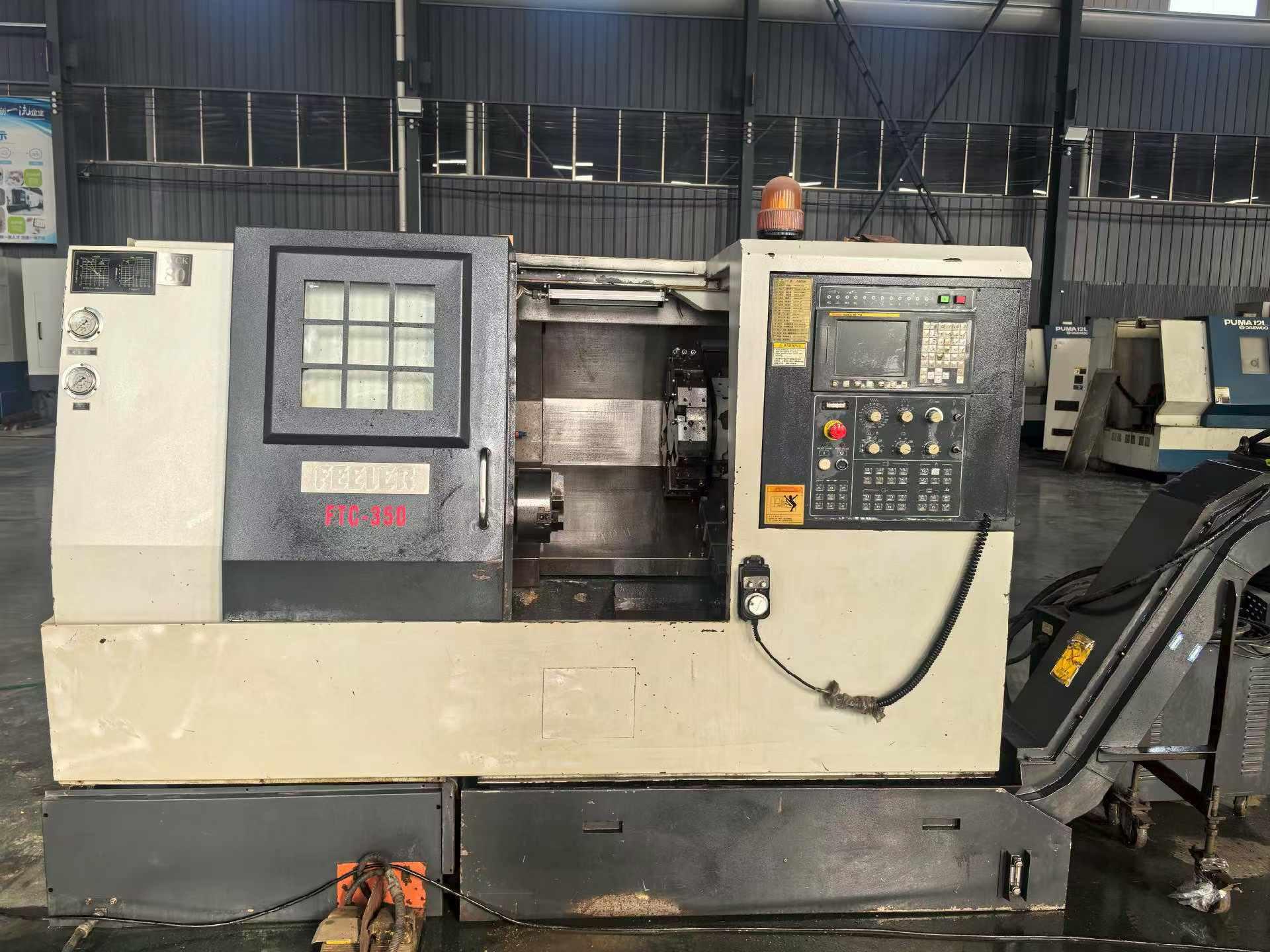 Токарный станок с чпу