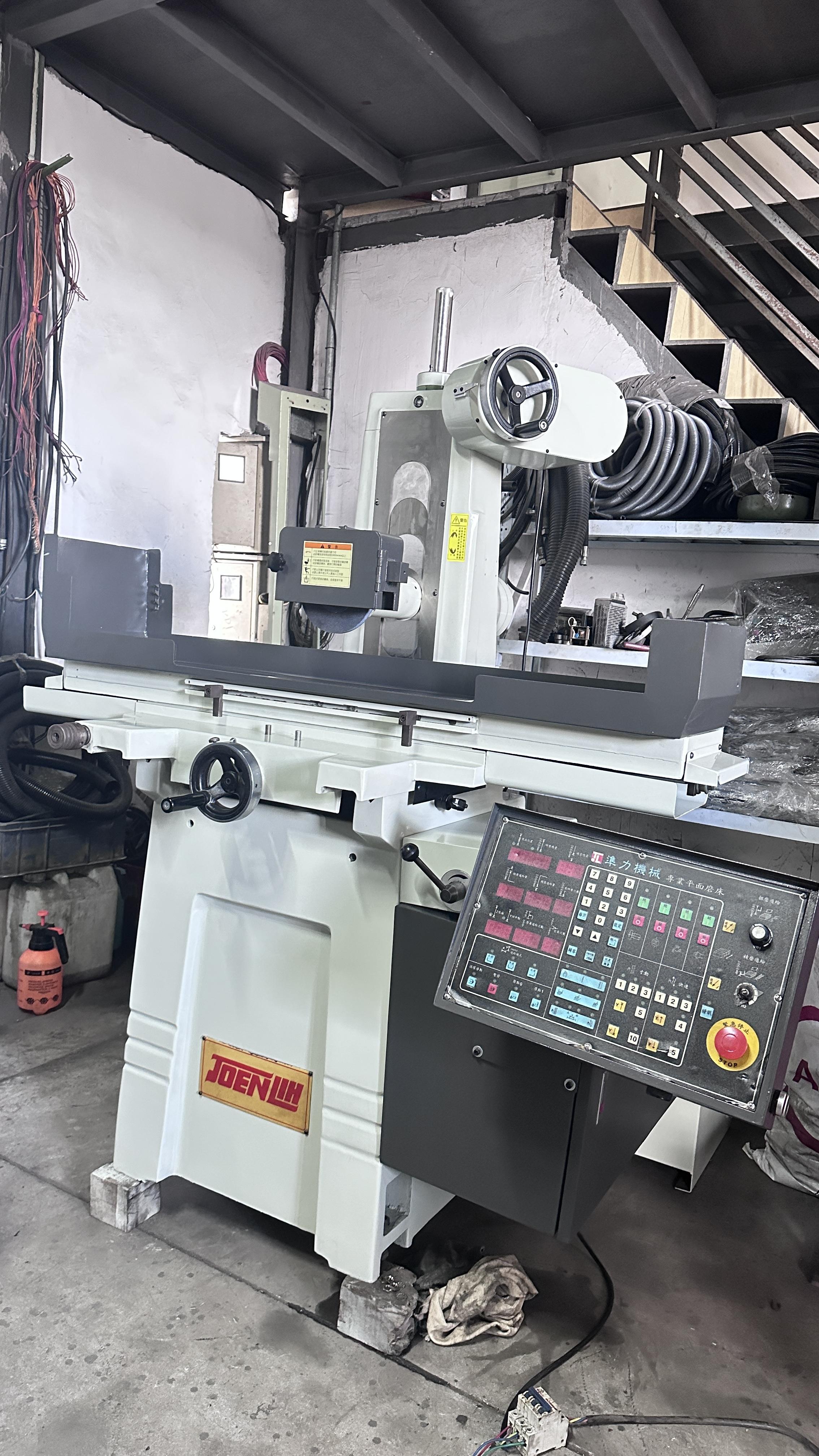 Цилиндрический шлифовальный станок