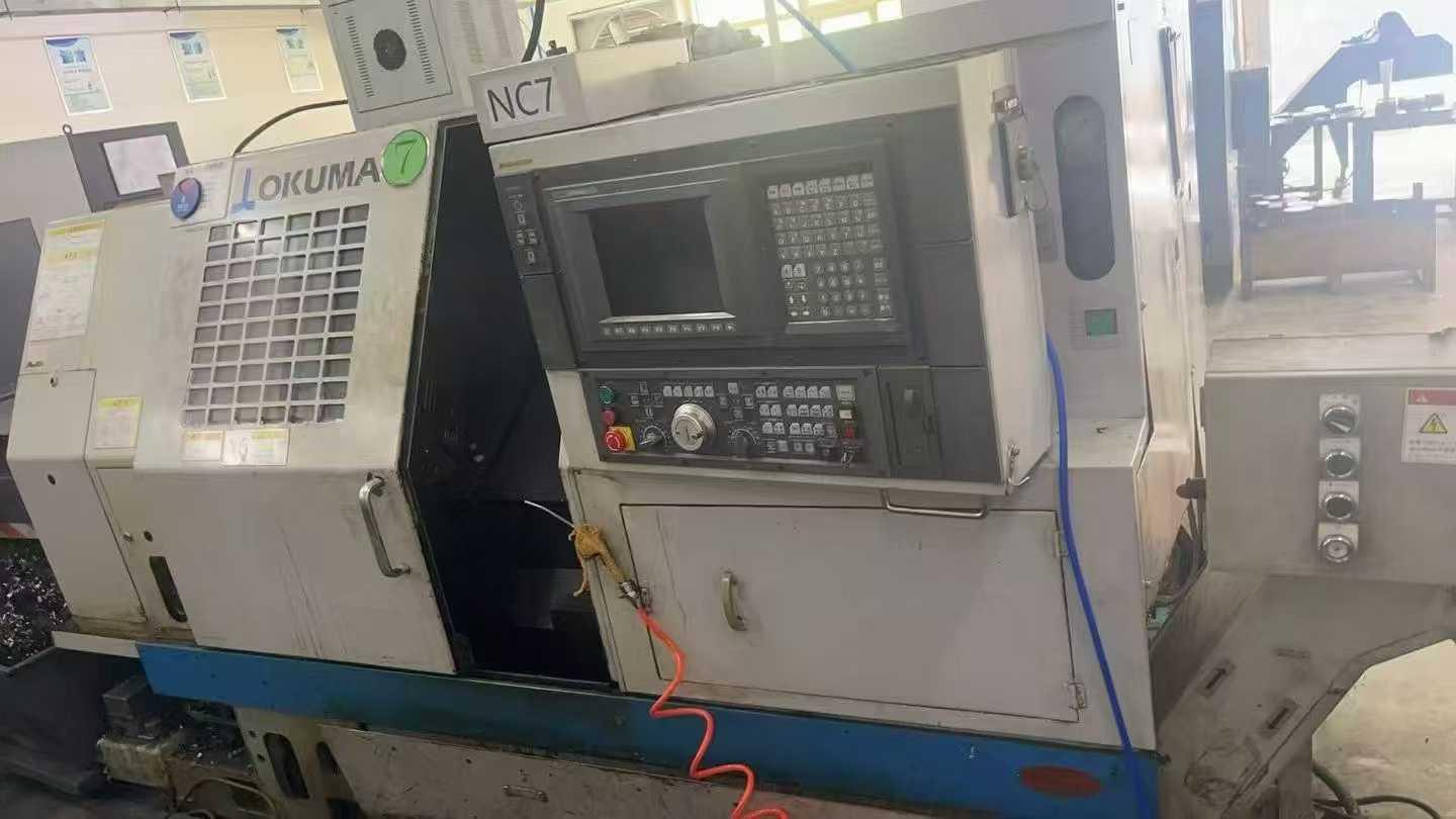 Токарный станок с чпу