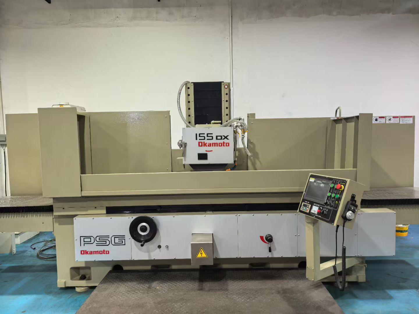 Шлифовальный станок для обработки поверхностей