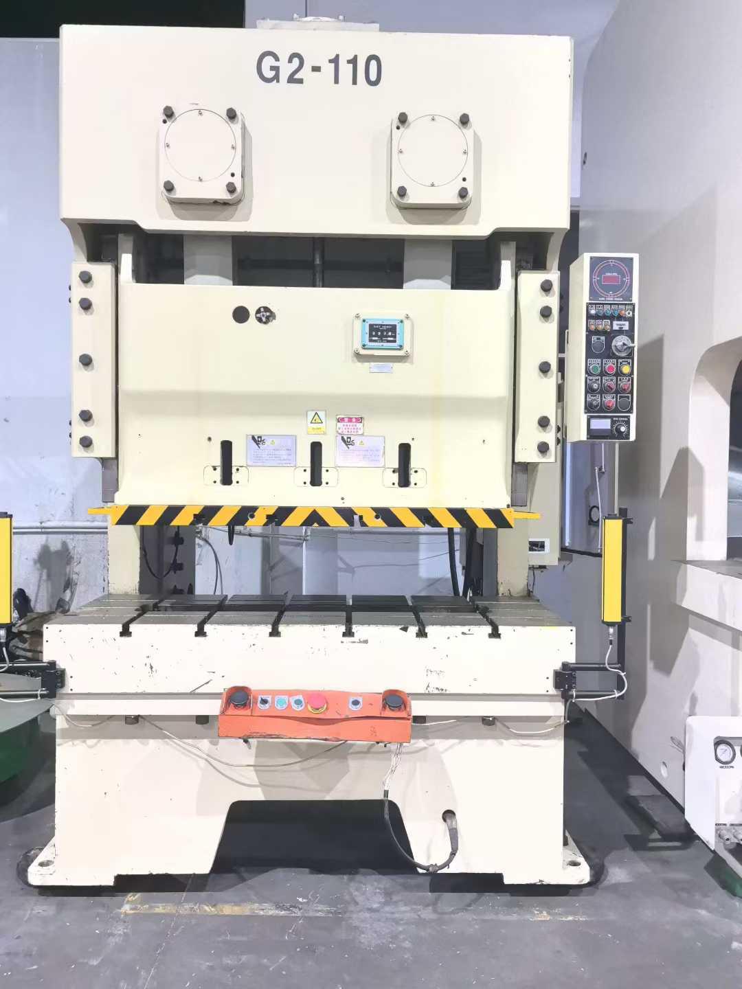 CHIN FONG - G2-110