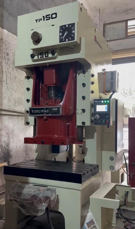 AMADA - TP-150
