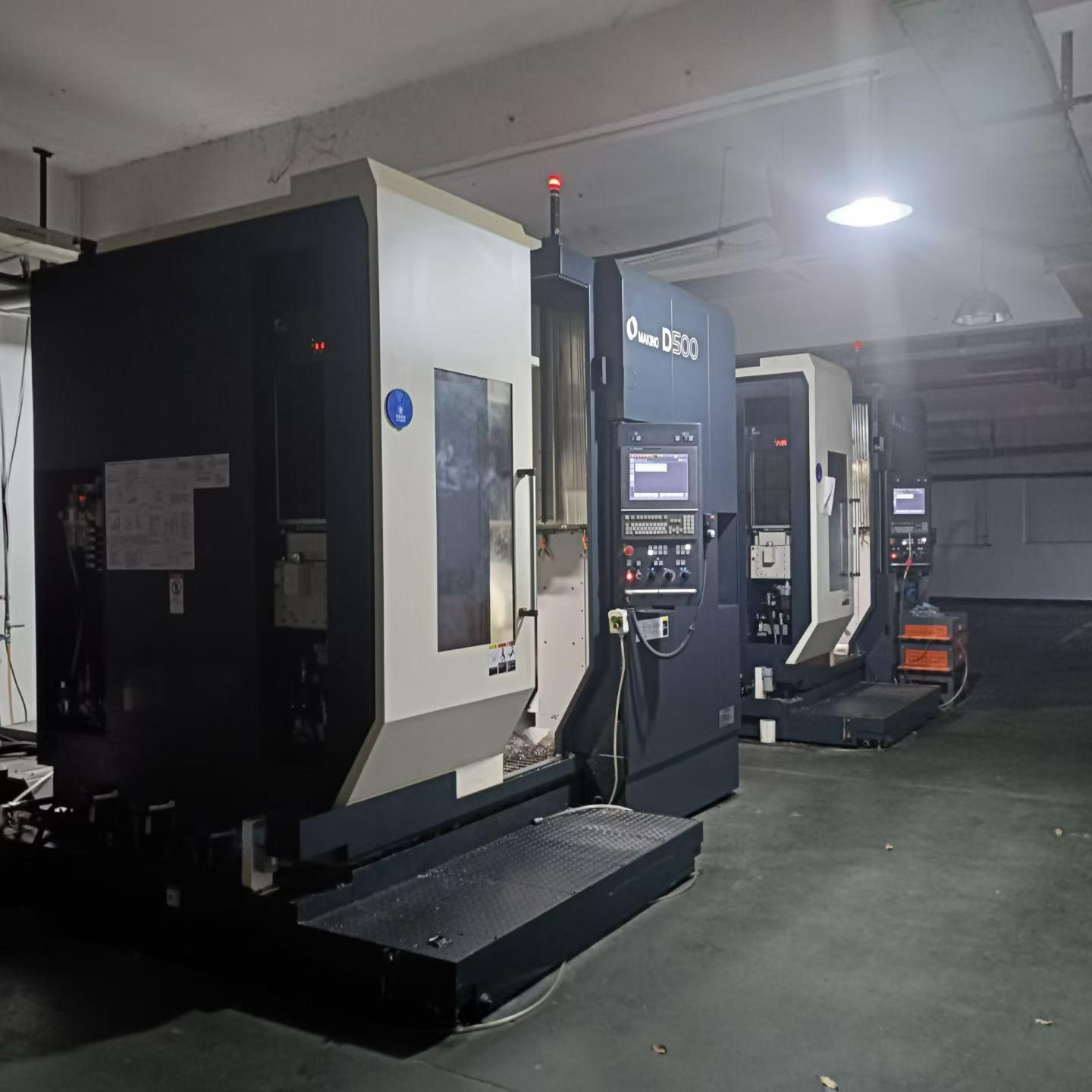 Makino - D500