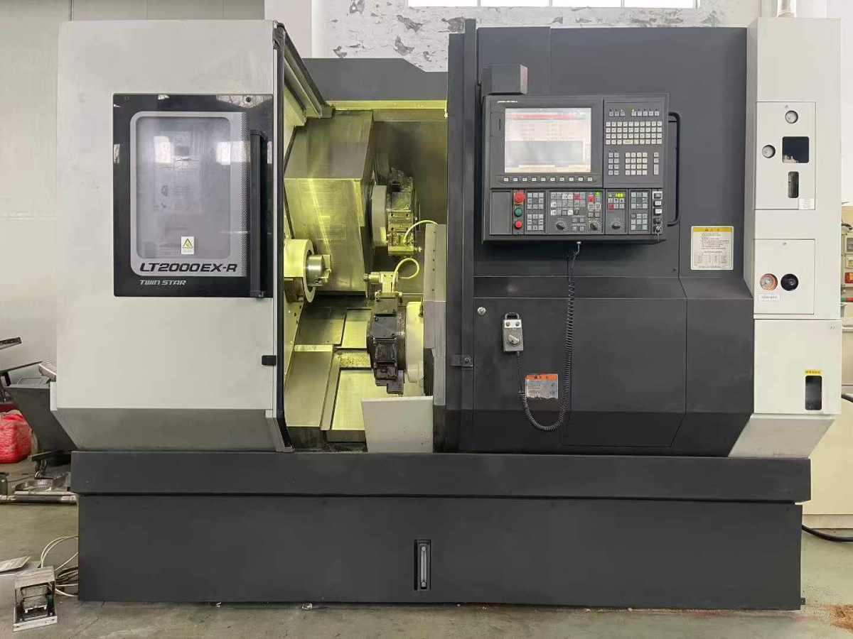 OKUMA - LT2000EX-R