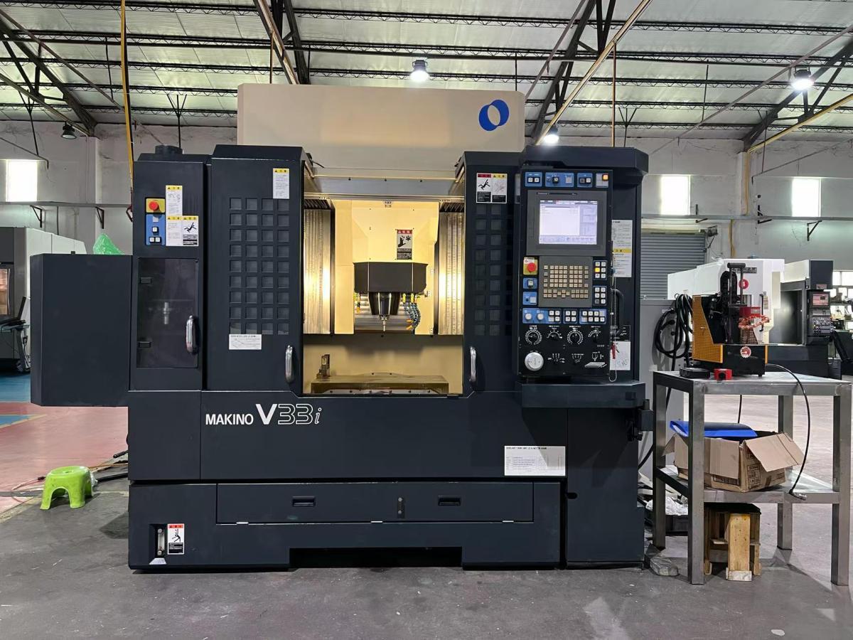 Makino - V33i