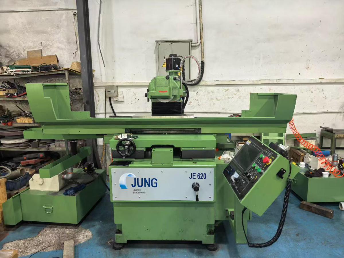 JUNG - JE620