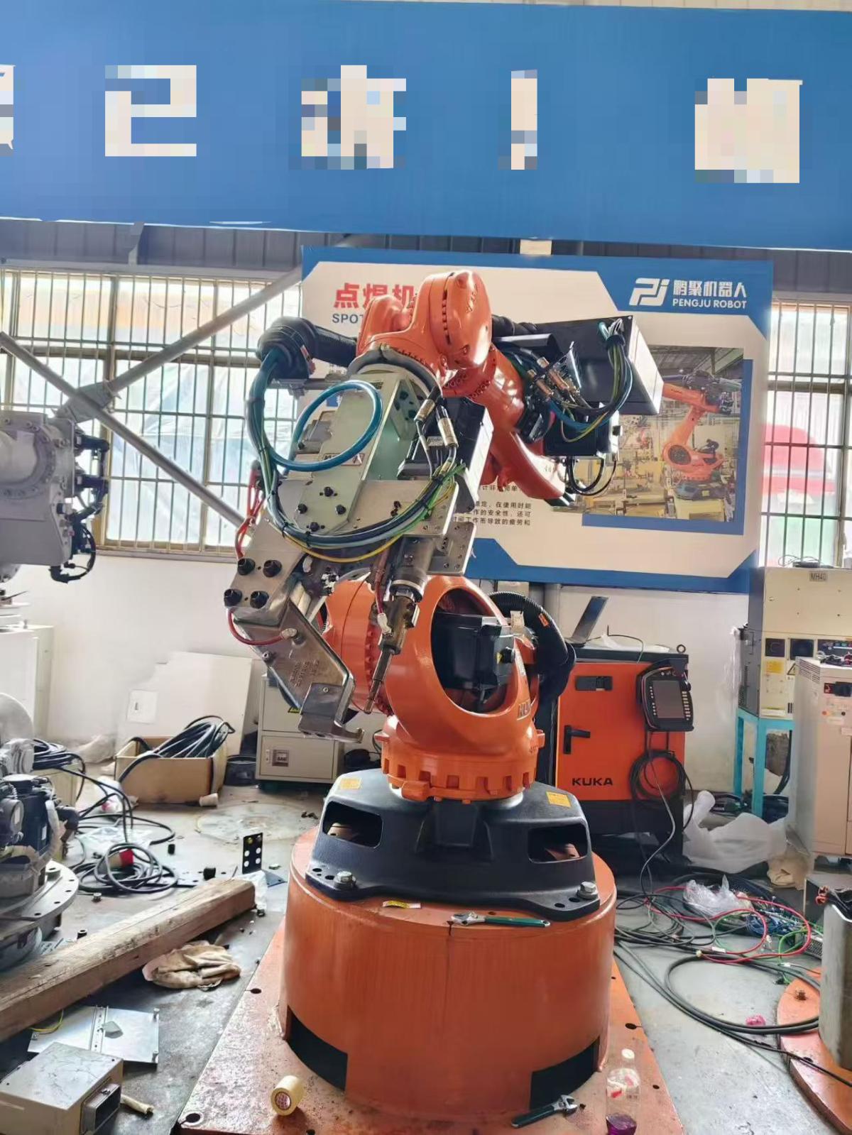 KUKA - KR240 R2500
