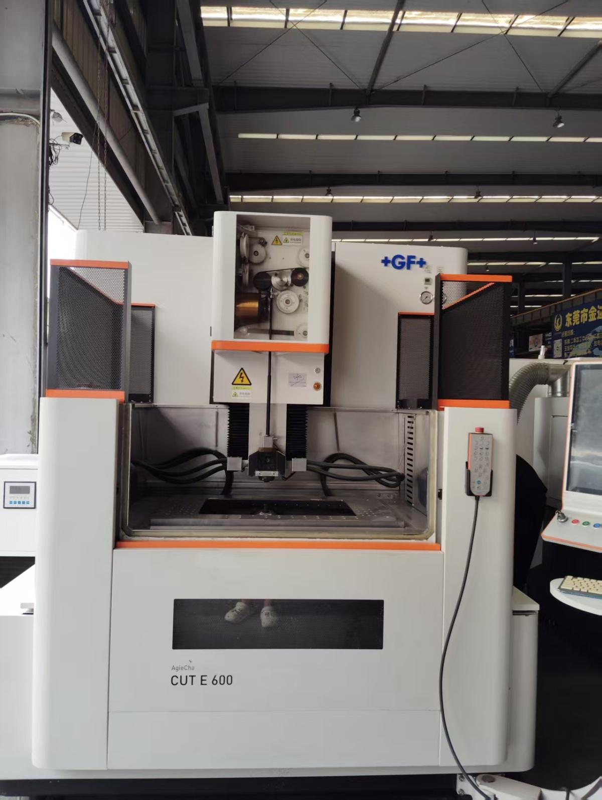Charmilles - CUT E 600