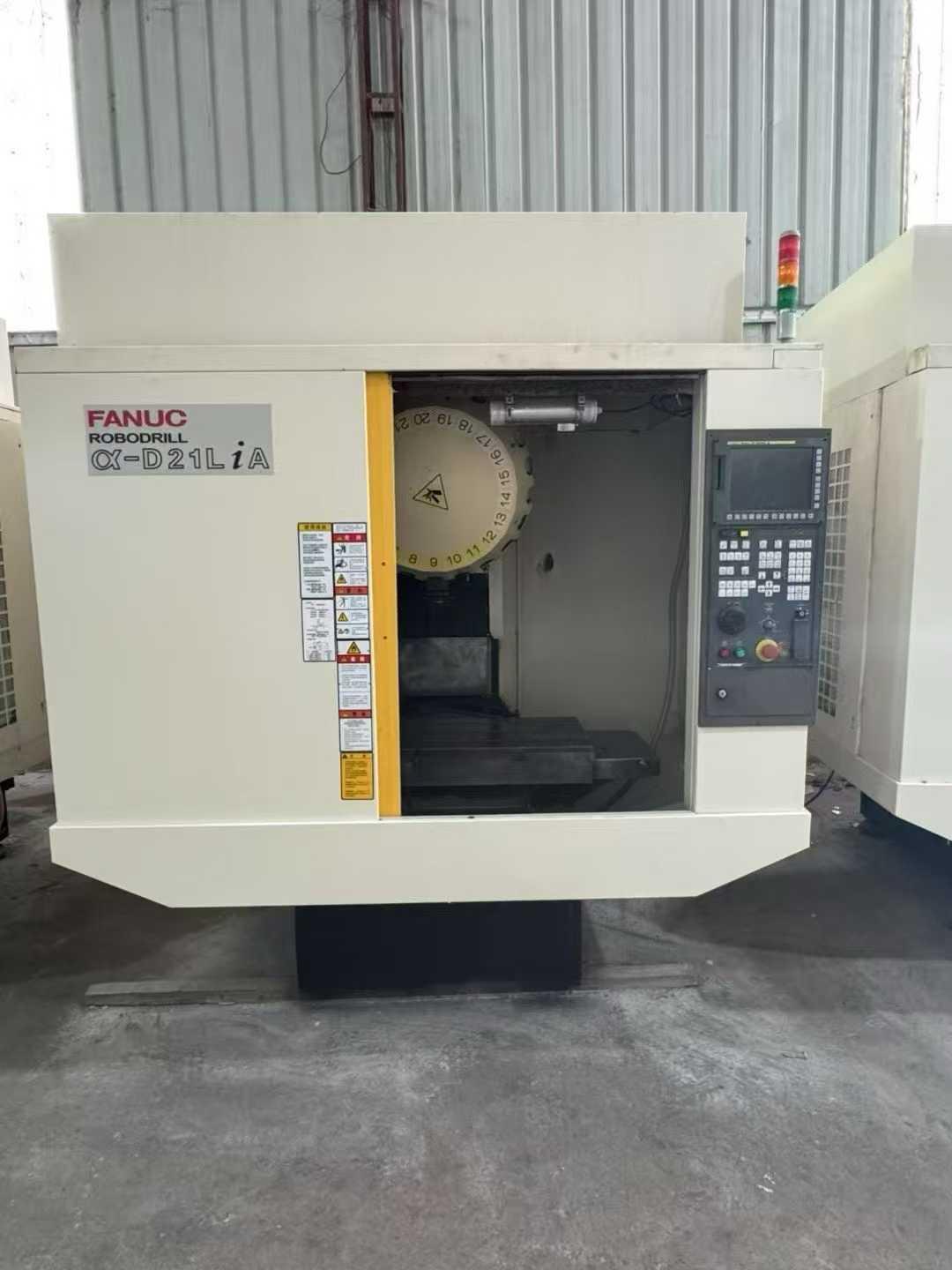 Fanuc - ROBODRILL α-D21LiA